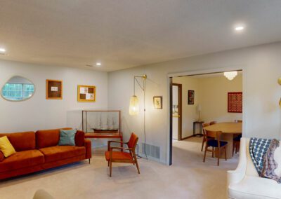 Reading/Cocktail Room